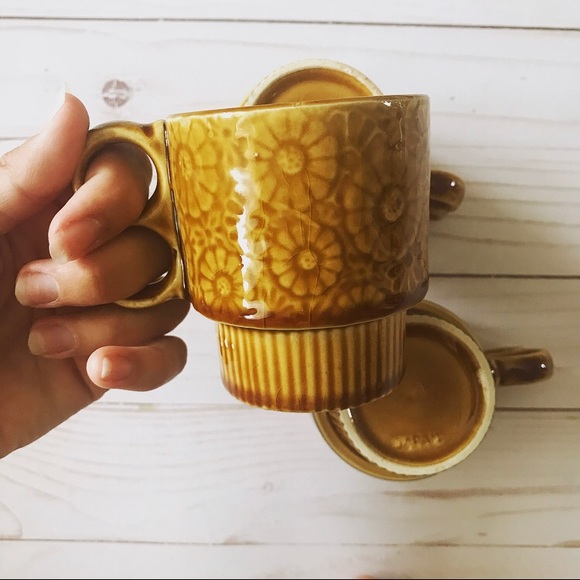Vintage Other - •Set of 4• 70s Vintage Floral Ceramic Mugs